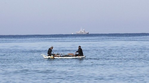 ВМС Израиля открыли огонь по палестинским рыбакам у северного побережья Газы - ảnh 1